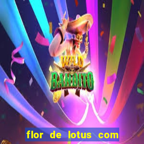 flor de lotus com lua tatuagem